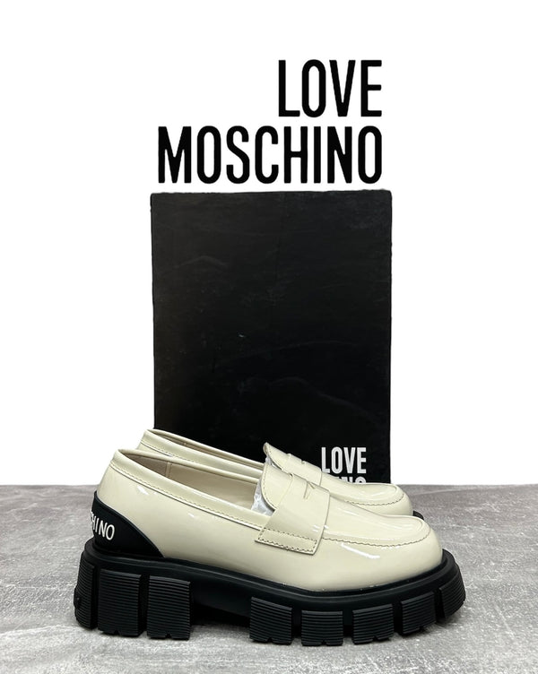 Mocassini Love Moschino