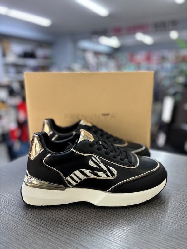 Sneakers PREGUNTA